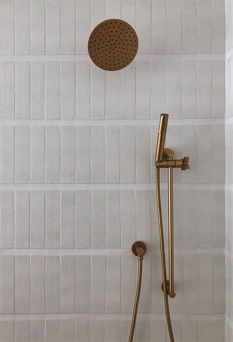 Sarah Sherman Samuel: Our Master Bath Tile How-to Farmhouse Brick, Master Bath Tile, White Grout, Glazed Brick, Cle Tile, Bad Inspiration, Bath Tiles, Bathroom Trends, Bathroom Wall Tile