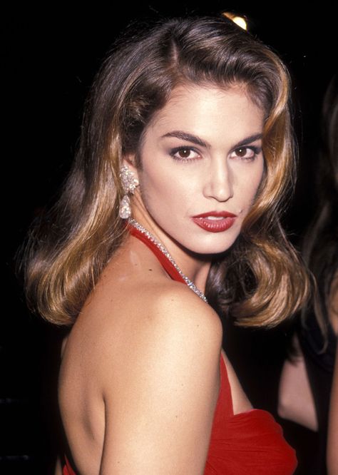 Cindy Crawford And Her 'Unforgettable' Red Lips Cindy Crawford Photo, 100 Million Dollars, 90s Beauty, Tatjana Patitz, Nadja Auermann, Karen Mulder, Nicole Smith, Stephanie Seymour, Anna Nicole Smith