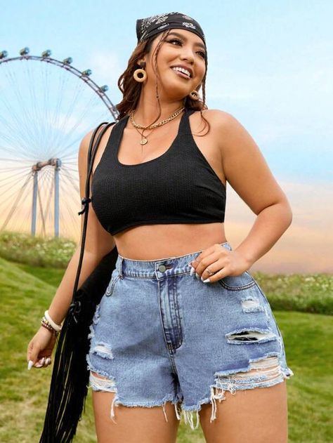 River Outfits Summer, Plus Size Denim Shorts, River Outfit, Shein Plus Size, Plus Size Summer Casual, Jean Short Outfits, Long Sleeve Denim Jacket, Plus Size Denim, Ripped Denim Shorts