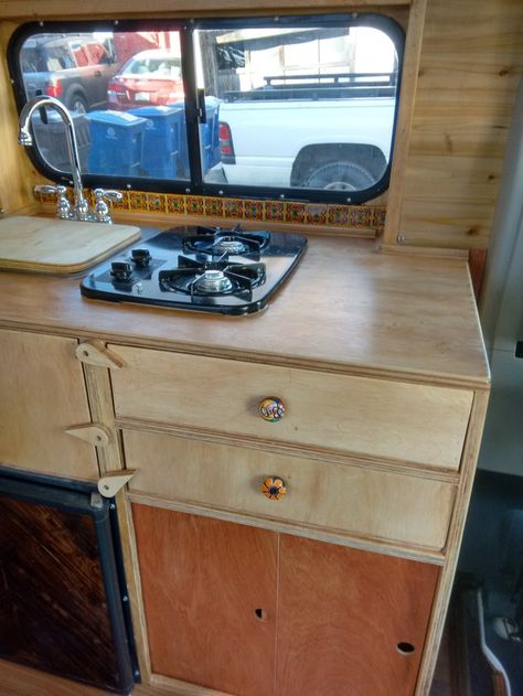 Cabinet locks and cute knobs T4 Camper Interior Ideas, Vw Conversions, School Bus Tiny House, Kangoo Camper, Mercedes Camper, Cargo Trailer Camper, Vw Westfalia, Camper Kitchen, Van Storage