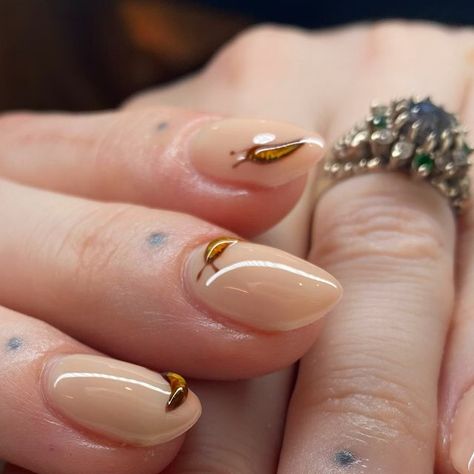 Yan Tee on Instagram: "Still living that slug life ~ inspired by @bugnails *bows down* x . #slugnails #sluglife #babyslugs #manchester" G Nails, Iris Van Herpen, February 22, Make Me Up, Slug, Dream Nails, Funky Nails, Valentines Nails, Artistry Makeup