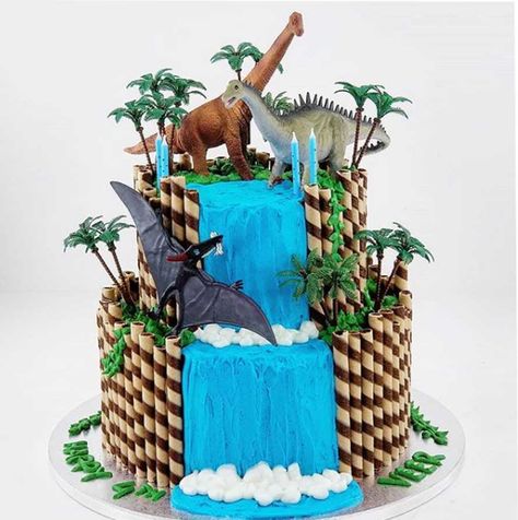 Dinosaur Birthday Food, Minecraft Dinosaur, Park Minecraft, Birthday Food Ideas, Dinasour Birthday, Jurassic Park Birthday, Fruit Birthday Party, Thematic Cake, Dino Cake