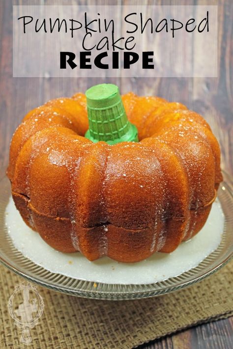 Pumpkin Shaped Cake | Through the Cooking Glass Key Lime Rum Cake, Pumpkin Shaped Cake, Banana Upside Down Cake, Pumpkin Pie Dip, Pumpkin Cakes, Candy Corn Cookies, Rum Cake Recipe, Icing Recipes, Indonesian Recipes