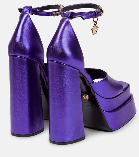 Name Dark, Dark Orchid, Hype Shoes, Leather Platform Sandals, Aesthetic Shoes, Aesthetic Grunge, Open Toe Sandals, Platform Heels, A Box