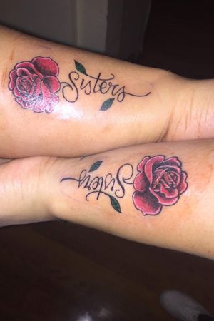 Tattoo Ideas Female Cousins, Nail Color Meaning Relationship, Sisterhood Tattoos, Siblings Tattoos, Sister Tattoo Infinity, Sister Tats, Tattoo Infinity, Unique Sister Tattoos, Cute Sister Tattoos