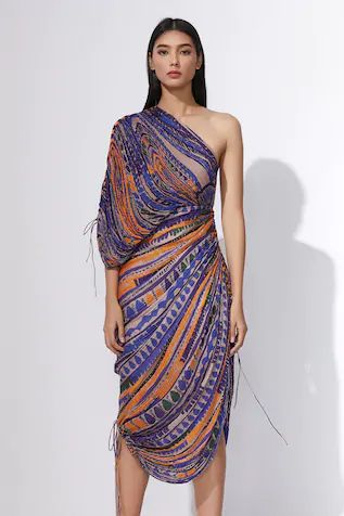 Draping Saree Style, Pleated Saree, Sari Dress, Set Saree, Dress Indian, Sharara Set, Indian Fashion Designers, Saree Dress, Draped Dress