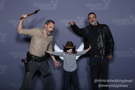 Negan X Rick Fanart, Negan X Rick, Carl X Negan, Negan And Carl, Daryl And Rick, Negan Twd, Twd Funny, Twd Memes, Twd Cast