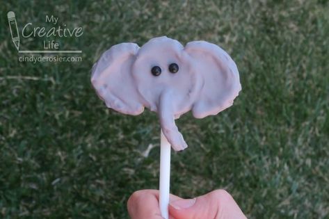 Edible Elephant-on-a-Stick  These elephant-on-a-stick treats perfectly balance salty and sweet. Theyre ridiculously easy to make and couldnt be cuter!  The post Edible Elephant-on-a-Stick was featured on Fun Family Crafts. Mo Willems Author Study, Elephant Food, Wild Kratts, Recycled Crafts Kids, Ice Cream Day, Mo Willems, Edible Crafts, Girl Scout Leader, Family Crafts