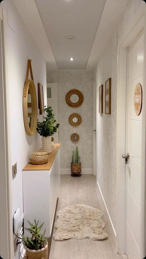 Flat Hallway Ideas, Small Entrance Hall Ideas, Tv Cabinet Designs, Living Room With Tv, Room With Tv, Home Music Rooms, Cabinet Designs, Tv Cabinet Design, Easy Room Decor