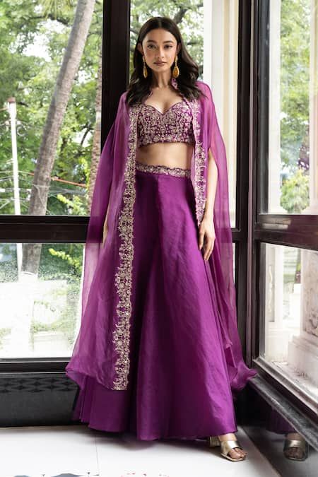 Buy Purple Organza Embroidery Floral Blouse Sweetheart Placement Cape Sharara Set For Women by MEHAK SHARMA Online at Aza Fashions. Different Types Of Shrugs, Dresses For Shadi Function, Organza Shrug Dresses Indian, Blouse Sharara Set, Lehanga With Shrugs, Purple Ethnic Wear Women, Sharara With Shrug, Purple Ethnic Wear, Purple Indian Outfit