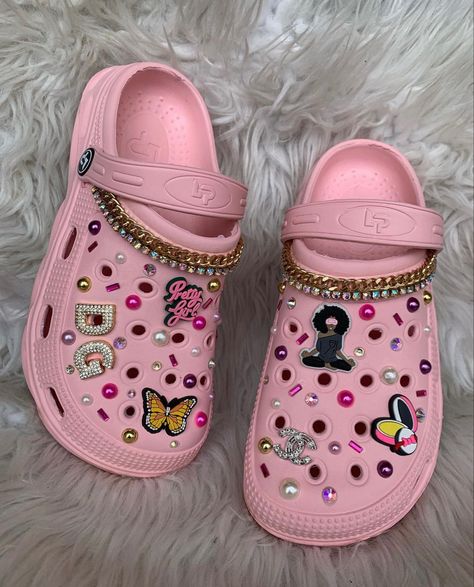 Crocs Fashion, Perfect Peach, Black Peach, Christmas Sale, Classic Design, Fashion Forward, Lilac, Pink, Black