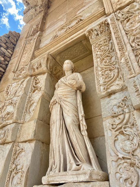 Ancient History Student Aesthetic, Vanessa Core, Ephesus Ancient City, Magnificent Architecture, Greek Landscape, Ancient Library, Ancient City, Corfu, Ancient Greece