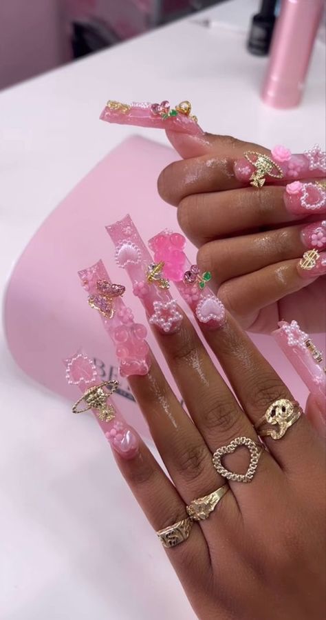 #follow #nailart #nailstagram #nails #nailsofinstagram #acrylicnails #beautyblog #blogging #blog #blogger Retro Nails Acrylic, Junk Nails Bling, Nails Retro, The Life I Want, Junk Nails, Life I Want, Retro Nails, Diy Acrylic Nails, Colored Acrylic Nails