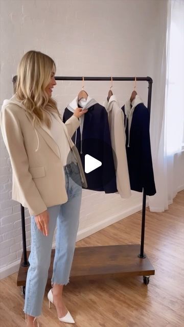 SIX FIFTY on Instagram: "sweatshirt inside, blazer outside👉🏻the drew blazer has a removable insert which makes it versatile and chic😉" Blazer With Hoodie Outfit Women, Blazer With Hoodie, Hoodie Outfit Women, Hoodie Blazer, Outfit Hoodie, Hoodie Outfit, Blazers For Women, Diy Fashion, The Outsiders