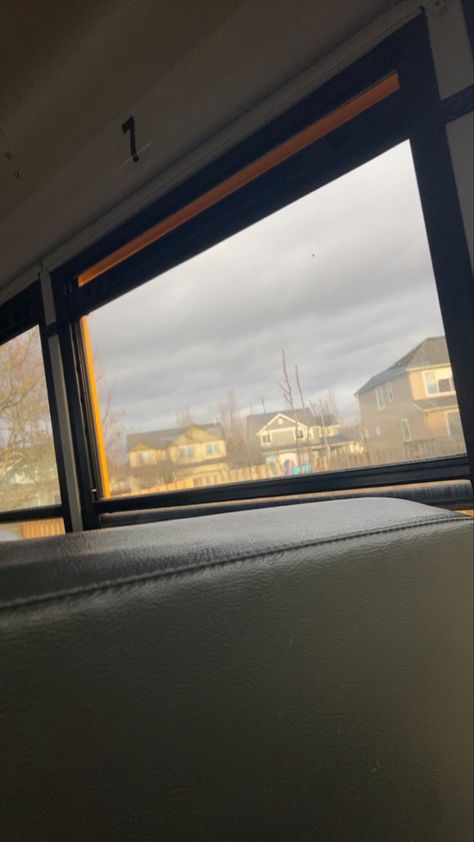 School aesthetic School Bus Aesthetic, Bus Aesthetic, Bus School, Bus Wrap, Photo Window, Aesthetic Lifestyle, Highschool Aesthetic, Picture Windows, Bus Stop