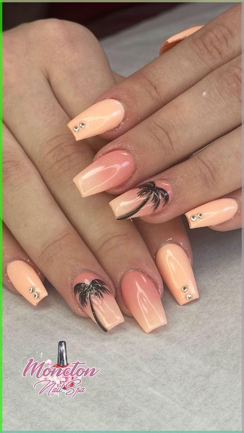 Palm Tree Manicure, Palm Tree Acrylic Nails, Summer Vacation Nail Ideas, Hawaii Themed Nails, Palm Tree Nails Design, Nails Jamaica, Nails For Mexico Vacation, Carribean Nails, Vacation Nail Colors