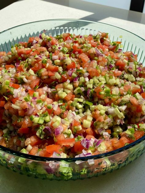 SHIRAZI SALAD | viral recipe! Sherazi Salad, Salad E Shirazi, Salad Shirazi, Chopped Fattoush Salad, Ancient Grains Salad, Shirazi Salad, Lemon Mint, Spanish Onion, Big Bowl