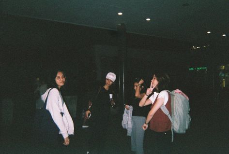 Fujifilm ISO 400 - disposable cam Instagram: nikkimozarella Fujifilm Disposable Camera, Disposable Camera Pictures, Cam Aesthetic, Disposable Camera Photography, Instagram Username, Camera Pictures, Analog Photography, Disposable Camera, Ig Feed