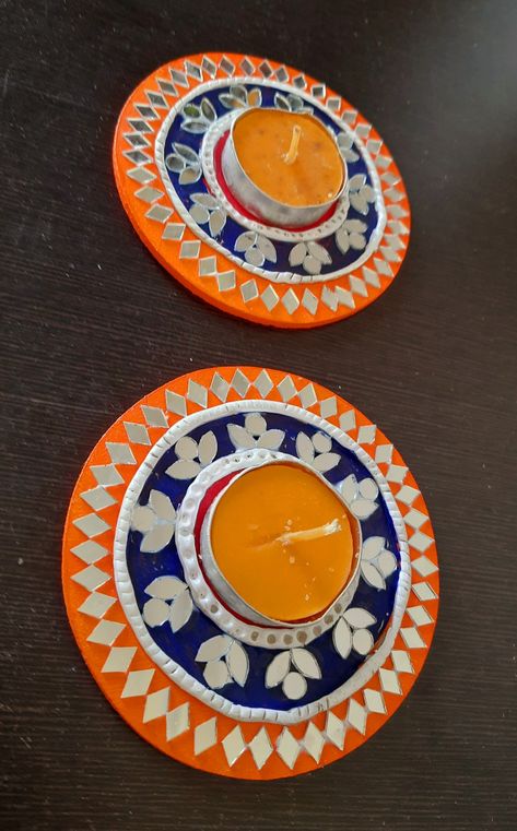 Navaratri Thali Decoration, Diwali Art, Aarti Thali, Diya Decoration, Mosaic Art Diy, School Kids Crafts, Candle Crafts Diy, Diy Diwali Decorations, Diwali Diya