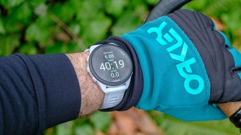 Garmin Forerunner 165 hands-on: a light-weight, GPS-enabled smartwatch for marathons and extra Music Storage, Pulse Oximeter, Health Tracker, Garmin Forerunner, Watch Review, Bike Trips, Marathons, Smartwatch, Hands On