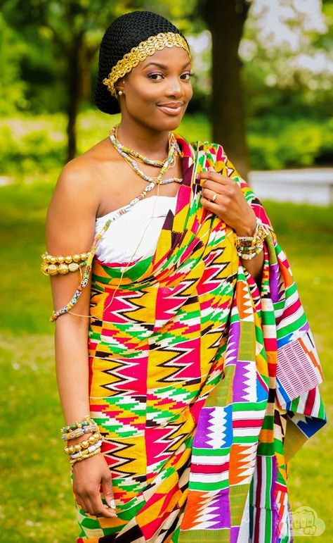 I Do Ghana photo | " The Mensah Family "| Kente Ghanian Traditional Wear, African Dress Patterns, Western Outfits Men, Casual Attire For Women, Dresses By Pattern, Kente Styles, Afrikaanse Mode, African Wedding Dress, African Print Fashion