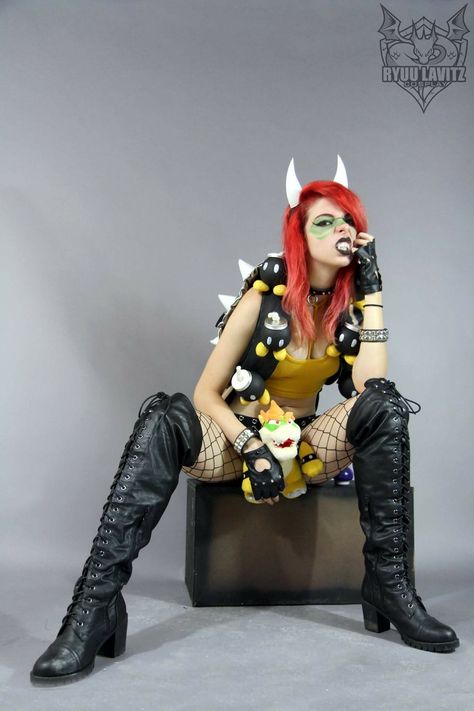 Ryuu Lavitz cosplay Bowser Cosplay, Bender Costume, Bowser Costume, Mario Halloween Costumes, Super Mario Costumes, Mario Cosplay, Cosplay Ideas Women, Diy Couples Costumes, Halloween Everyday