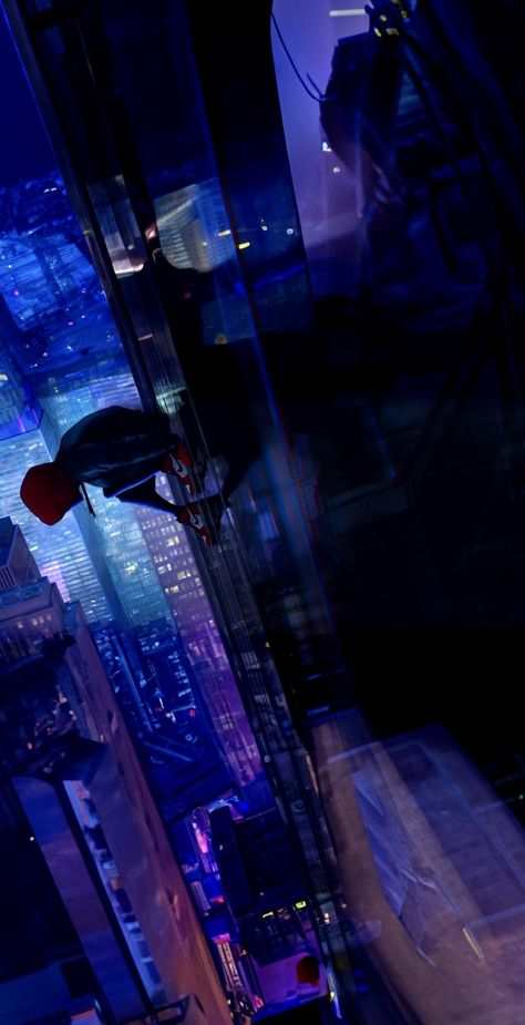 Spiderman Into The Spiderverse, Wallpaper Spiderman, Spiderman Man, Marvel Phone Wallpaper, Spiderman Tattoo, Into The Spiderverse, Miles Spiderman, Image Spiderman, Miles Morales Spiderman