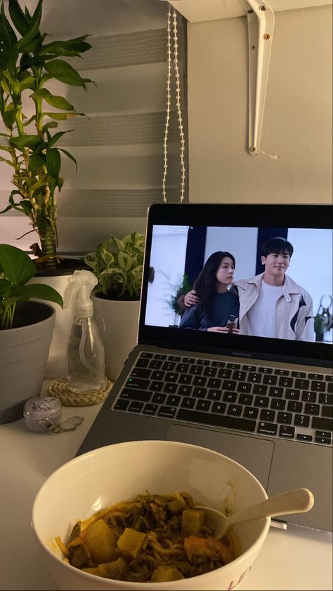 Watching Drama Aesthetic, Kdrama Aesthetics Laptop, Watching Kdrama Aesthetic, Watching Drama On Laptop, Watching Kdrama, Introvert Love, Insta Bio, Cool Instagram, Korea Travel