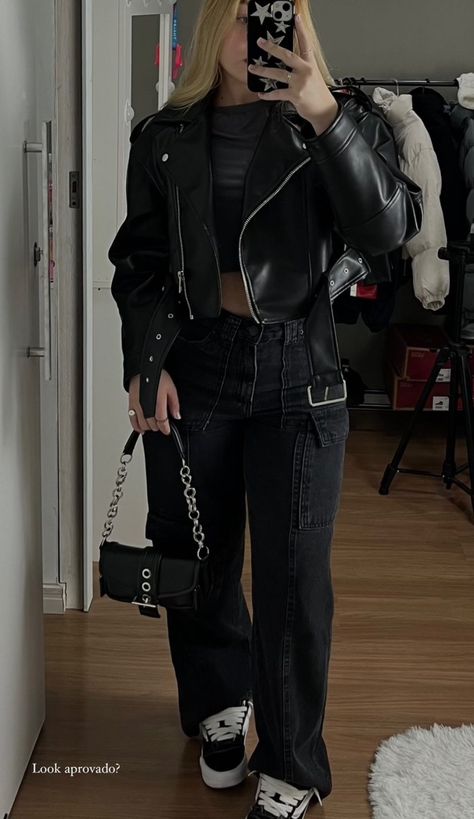 Outfits Con Jeans, All Black Fashion, Casual Day Outfits, Elegante Casual, Looks Street Style, Looks Black, Causual Outfits, Alternative Outfits, Classy Women