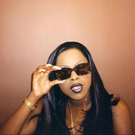 Foxy Brown Aesthetic, 90s Female Rappers, Foxy Brown Rapper, 90s 2000s Fashion, 2000s Era, Foxy Brown, Terry Richardson, Black Inspiration, Female Rappers