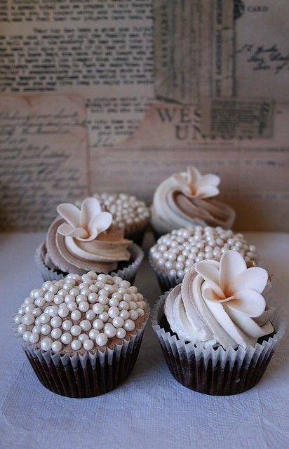 Beach Wedding Cupcakes, Cupcakes Ideas, Traditional Wedding Cakes, Pretty Cupcakes, Beautiful Cupcakes, Beach Wedding Inspiration, Yummy Cupcakes, Wedding Cupcakes, Wedding Food