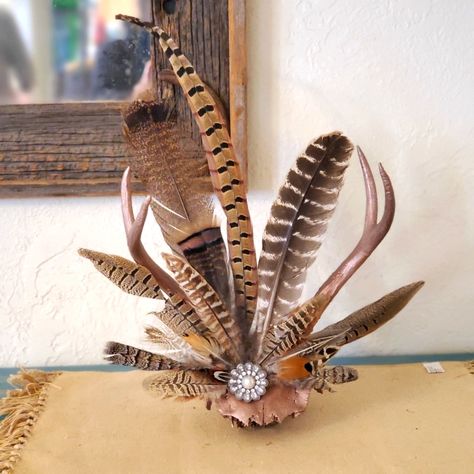 Beautiful One Of A Kind Table Or Wall Table Decor Antler & Feather Rose Gold Antler Centerpiece Wedding, Decorating With Deer Antlers, Antler Arrangements, Framed Feathers, Hunting Decor Living Room, Pheasant Feather Decor, Antler Centerpiece, Deer Mount Ideas, Feather Ideas