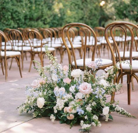 Aisle Entry Flowers, Blue Aisle Flowers, Rustic Wedding Florals, Wedding Flowers Colors, Flower Walkway, Blue Peach Wedding, Yellow White Wedding, Cassie Wedding, Aisle Ideas