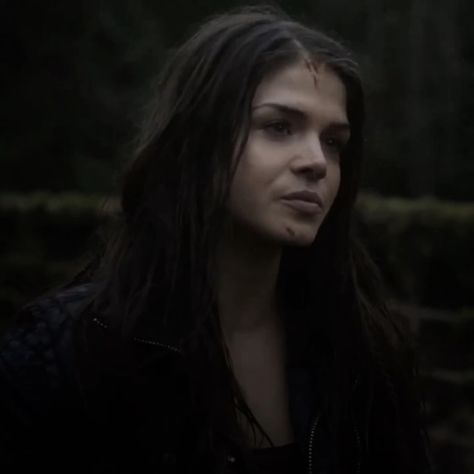 Octavia Blake Icon, The 100 Octavia, Octavia Blake Aesthetic, Octavia Blake, Maria Avgeropoulos, Argent Teen Wolf, Marie Avgeropoulos, Maze Runner Thomas, The 100 Show