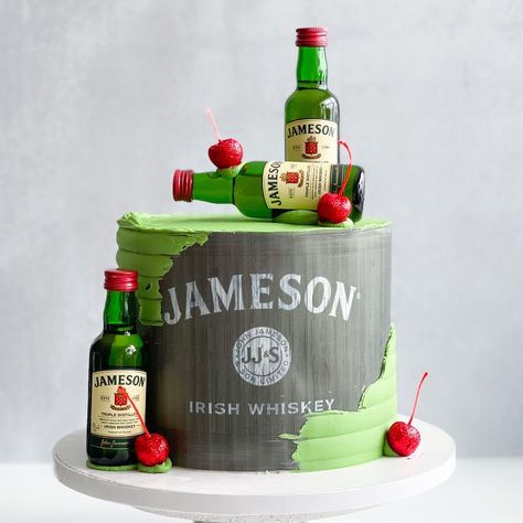 Brittany Wohlfeil on Instagram: “Cake and booze and booze and cake.⠀⠀⠀⠀⠀⠀⠀⠀⠀ ⠀⠀⠀⠀⠀⠀⠀⠀⠀ Regular bespoke lemon bar cake featuring a custom sugar sheet by…” Alcohol Cake Designs For Men, Alcohol Themed Cakes For Men, Themed Cakes For Men, Alcohol Cake Ideas, Alcohol Cake Ideas For Men, Lemon Bar Cake, Cake Designs For Men, Alcohol Cakes, Alcohol Birthday Cake