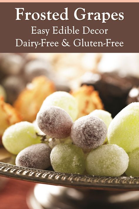 Easy Frosted Grapes Recipe (Edible Décor!) Frosted Grapes Recipe, Frosted Grapes, Grape Appetizers, Vegan Frosting, Holiday Platters, Vegan Holiday Recipes, Grape Recipes, Vegan Christmas Recipes, Vegan Party