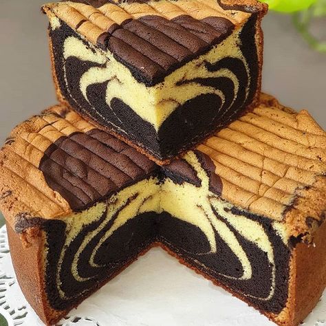 Banana Cake Recipe Easy, Bolu Cake, Marble Cake Recipes, Resep Cake, Zebra Cake, Steamed Cake, Cake Youtube, Marble Cake, Magic Recipe