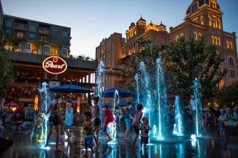 Pearl District San Antonio: Why you need to get here now San Antonio Travel, San Antonio Things To Do, San Antonio Vacation, Brewery Restaurant, San Antonio Riverwalk, Downtown San Antonio, Splash Pad, Texas Travel, River Walk