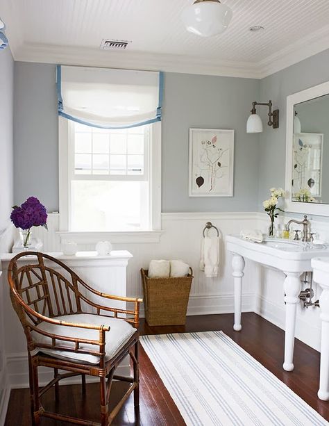 Benjamin Moore sterling, if Coventry is too dark. It's even one step lighter on the same strip. Hamptons Cottage, White Beadboard, House Of Turquoise, Cottage Bathroom, Paint Colors Benjamin Moore, Favorite Paint Colors, Benjamin Moore Paint, Design Blogs, Sink Vanity