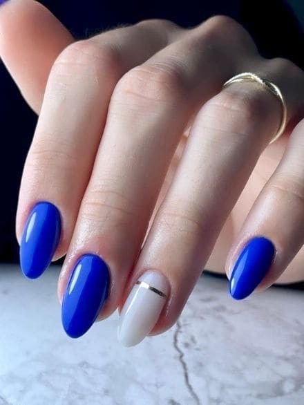 Royal Blue Nail Polish, Royal Blue Nails Designs, Royal Nails, Accent Nail Designs, Hoco Nails, Blue And White Nails, Royal Blue Nails, Nails Now, Blue Nail Designs