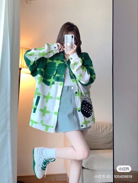 #fashion #chinesestreetfashion #outfits #outfitideas #tiktok #streetwear #styletips Cute Colorful Outfits Korean, Green Outfit Korean, Kpop Fashion Outfits Casual, Fashion Trends Spring 2023, Fashion Trends Spring Summer 2023, Tiktok Streetwear, Trends Spring 2023, Cute Colorful Outfits, Spring Summer 2023 Fashion