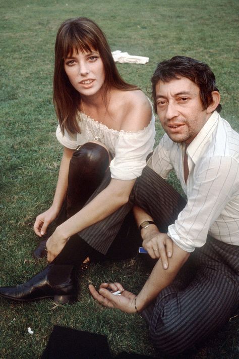 1974 Jane Birkin And Serge Gainsbourg, Style Jane Birkin, Kate Barry, Jane Birkin Style, John Barry, Joey Ramone, Francoise Hardy, Serge Gainsbourg, Lou Doillon