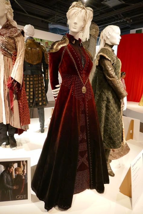 Cersei Lannister Costume, Captain Phasma Costume, Arya Stark Costume, Jean Grey Costume, Sansa Stark Costume, Daenerys Costume, Daenerys Targaryen Costume, Game Of Thrones Cersei, Got Costumes