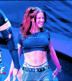 Litas Outfit, Lita Wwe, Lita Wrestler, Wwe Lita, Wwe Trish, 90s 2000s Fashion, Wwe Outfits, 2000s Fashion Trends, Go Best Friend