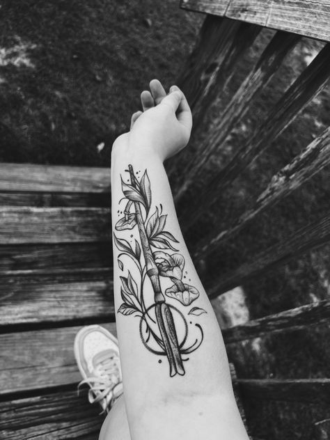 Harry Potter Wand Tattoo Arm, Luna Wand Tattoo, Harry Potter Wand Tattoo Design, Herbology Harry Potter Tattoo, Wand Tattoo Ideas, Harry Potter Spine Tattoo, Harry Potter Patchwork Tattoo, Wand Tattoo Harry Potter, Elder Wand Tattoo