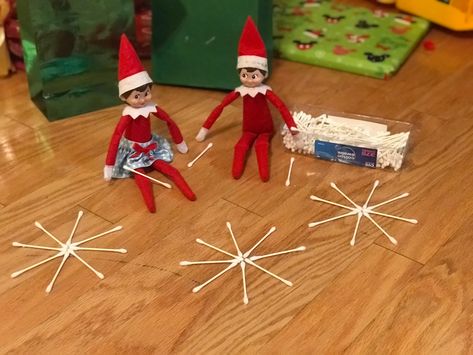 Elf on a Shelf Has Returned. Here Are Some Ideas for This Year - Charlotte Parent Return Of Elf On The Shelf Ideas, Elf On The Shelf Easy Ideas, Elf On The Shelf Ideas Easy, Elf Return Ideas, Minnesota Outline, Elf Ideas Easy, Easy Elf On The Shelf, Elf Games, Easy Elf