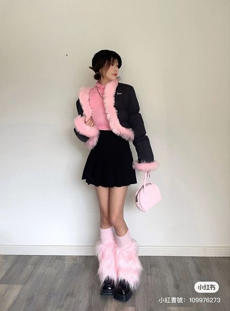 Barbenheimer Outfit, Blackpink Concert Outfit Ideas, Concert Outfit Pink, Concert Clothes, Madonna Vogue, Anime School, Cosplay Kawaii, Preformance Outfits, Girl Cat