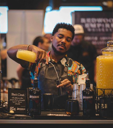 Brockmans Gin guest bartender, Kern Rodriguez, mixed up Brockmans Black Cloud cocktails for guests at the NY Cocktail Expo held in Long Island City on August 18th. The Black Cloud—made with passion fruit syrup, pineapple juice, lemon juice and almond orgeat—was a fan favorite of the 1,000+ consumers and trade attendees at the fourth annual event that featured cocktails, craft spirits tastings and live music. Here’s how to make the Black Cloud at home. Gin Pineapple, Bartender Aesthetic, Passion Fruit Syrup, Fruit Syrup, Black Clouds, Island City, Gin Cocktails, Long Island City, Cocktail Making