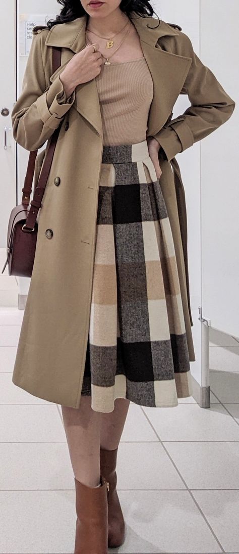 Trench Coat Midi Skirt Outfit, Trench Coat And Long Skirt Outfit, Long Skirt Outfits For Winter Coat, Coat And Skirt Formal, Trench Coat And Skirt Outfit, Trench Coat Skirt Outfit, Beige Plaid Skirt Outfit, Trench Coat With Skirt, Beige And Brown Outfit Ideas