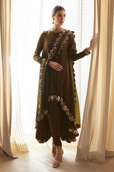 Shop for these amazing collections of Green Kurta And Pant: Satin Chiffon Embroidered Scalloped Hem Set For Women by Vvani by Vani Vats online at Aza Fashions. Scallop Pants, Scallop Dupatta, Vani Vats, Designer Bridal Lehenga Choli, Punjabi Outfits, Elegant Pant, Scalloped Border, Pakistani Dresses Casual, Denim Maxi Dress